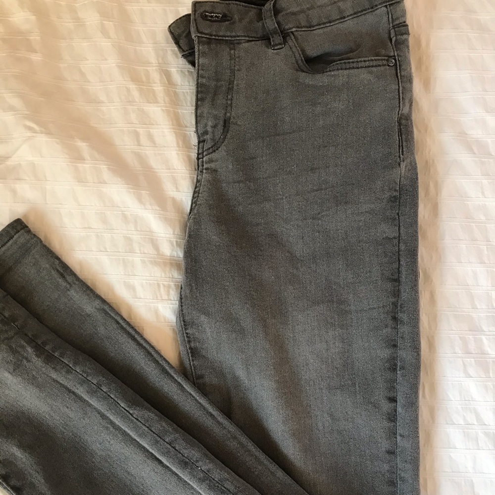 Gray jeans stretch